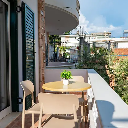 Appartamento Coste Sarandë